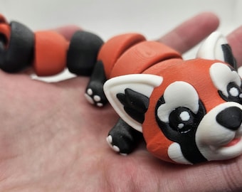 Red Panda Fidget Toy – 3D Printed Articulated Figure | Magnet, Keychain & Tree Stump Option