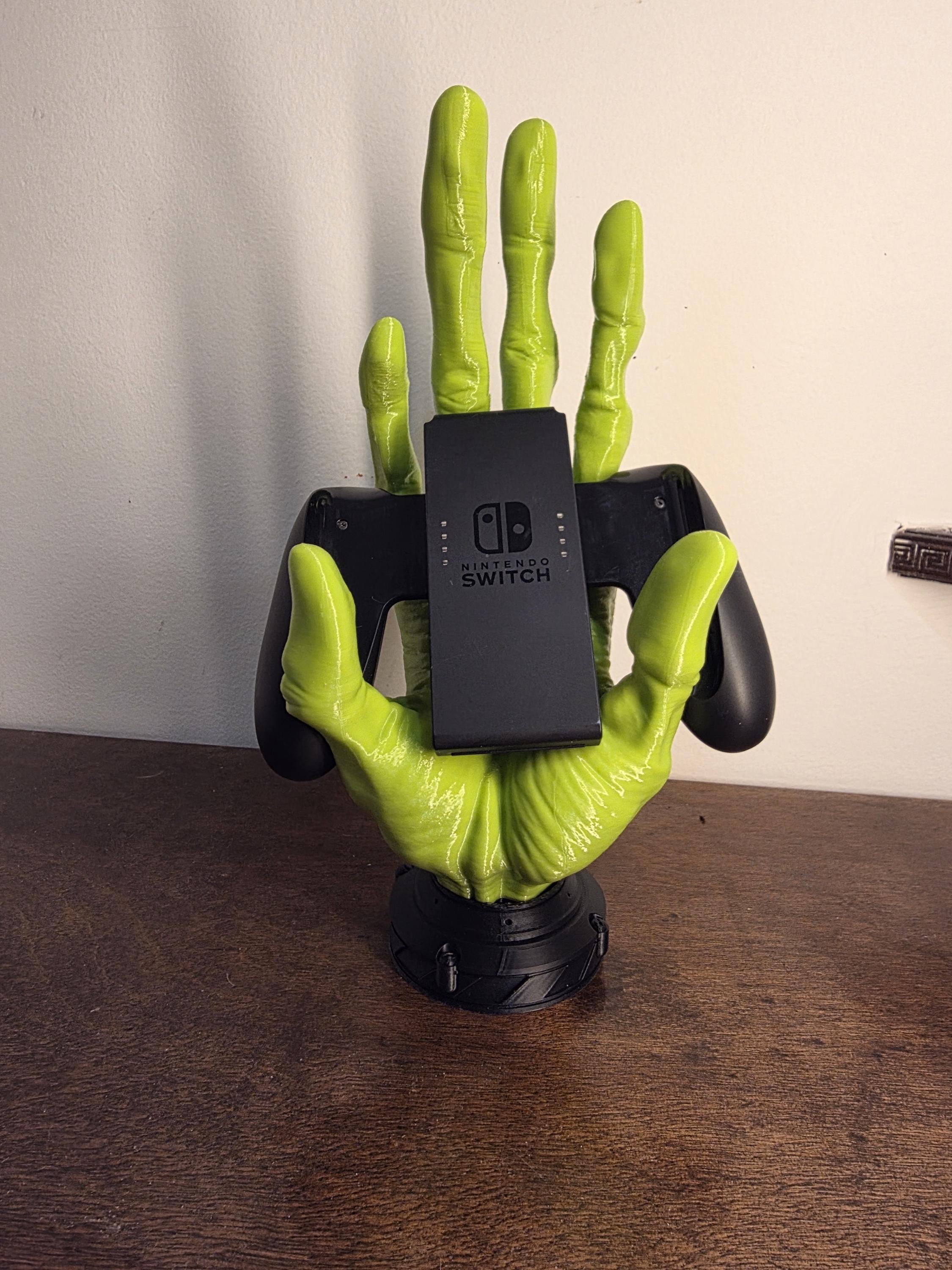 Alien Hand Controller Stand – 3D Printed Game Controller Display Holder ...