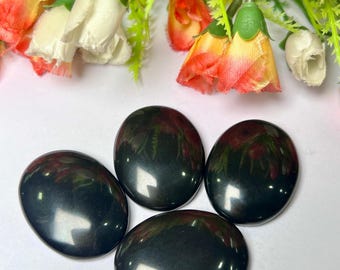 Black Obsidian Worry Stone: Healing Crystal Thumb Stone (4cmx3cm