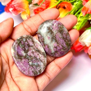 Ruby Albite Worry Stone: Thumb Pocket Stone (40mm X 30mm)