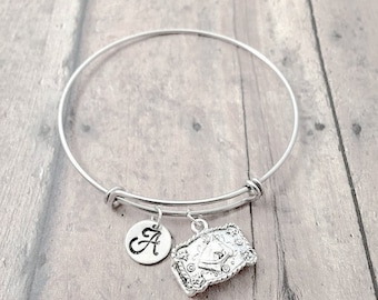 Belt Buckle Initial Bangle: Western Jewelry, Rode Bracelet