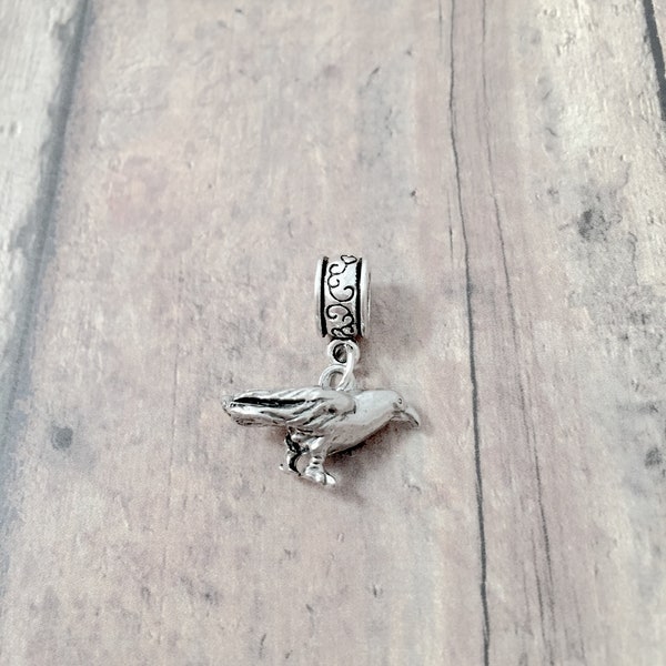 Raven pendant (1 piece) - silver raven charm, blackbird charm, raven gift, nature pendant, blackbird pendant, crow charm, blackbird gift