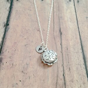 Hamburger initial necklace - hamburger jewelry, food jewelry, cookout jewelry, burger necklace, food necklace, hamburger gift, burger gift
