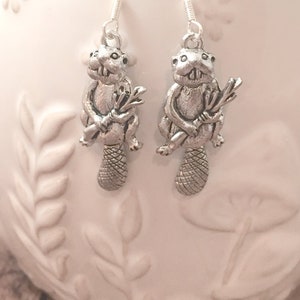 Beaver earrings - beaver jewelry, animal earrings, nature jewelry, beaver gift, animal jewelry, nature jewelry, river jewelry