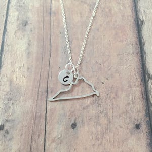 Virginia initial necklace - Virginia jewelry, state jewelry, US jewelry, Virginia necklace, state necklace, USA gift, Virginia gift