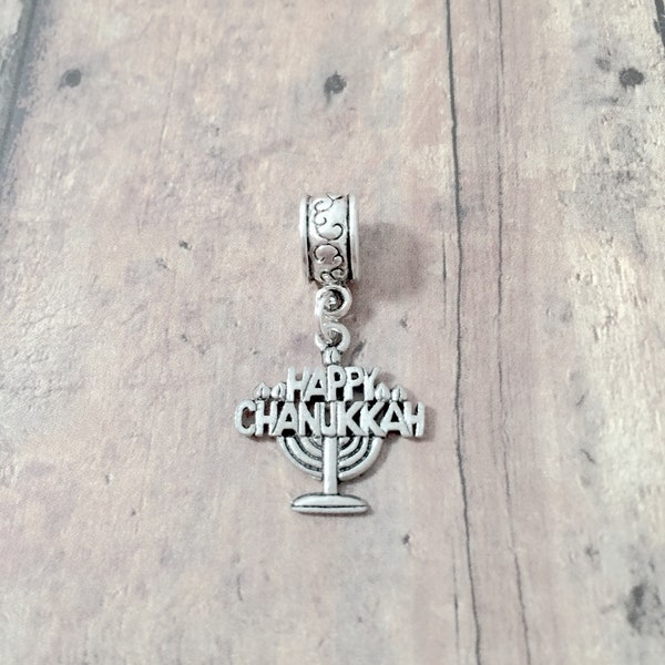 Chanukkah menorah pendant (1 piece) - silver menorah charm, Jewish charm, religious charm, Chanukkah charm, menorah gift, Hanukkah gift