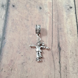 Scarecrow pendant (1 piece) - scarecrow jewelry, Halloween jewelry, fall jewelry, scarecrow gift, Halloween pendant, garden pendant