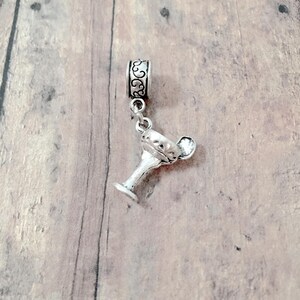 Margarita pendant (1 piece) - margarita jewelry, bartender jewelry, alcohol jewelry, Cinco de Mayo jewelry, margarita gift, bartender gift