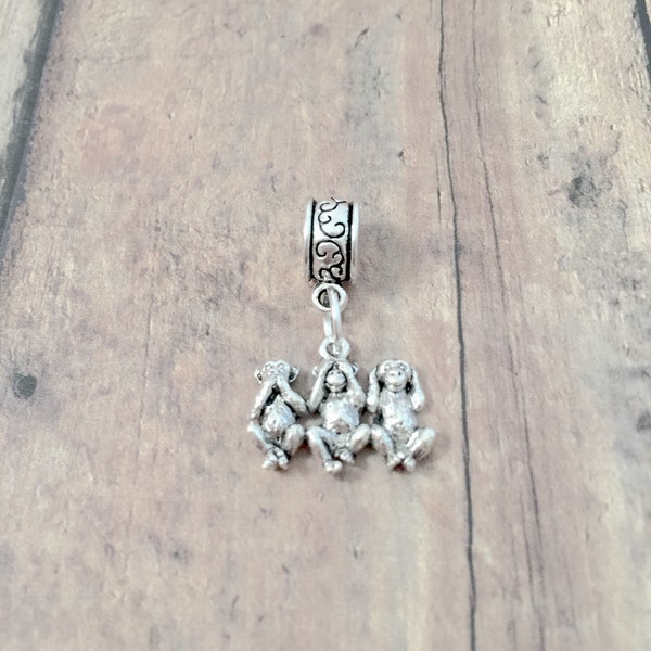 Three wise monkeys pendant (1 piece) - silver monkey charm, monkey charm, see no evil charm, monkey pendant, hear no evil charm, monkey gift