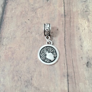 Aquarius pendant (1 piece) - Aquarius jewelry, zodiac jewelry, water bearer pendant, Aquarius gift, astrology jewelry, zodiac gift