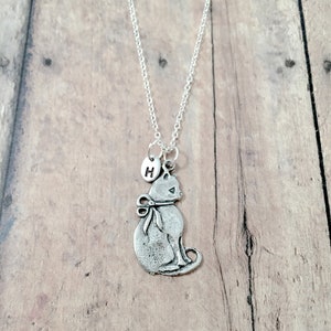 Cat initial necklace - cat jewelry, pet jewelry, feline jewelry, silver cat pendant, pet cat necklace, cat gift, pet necklace