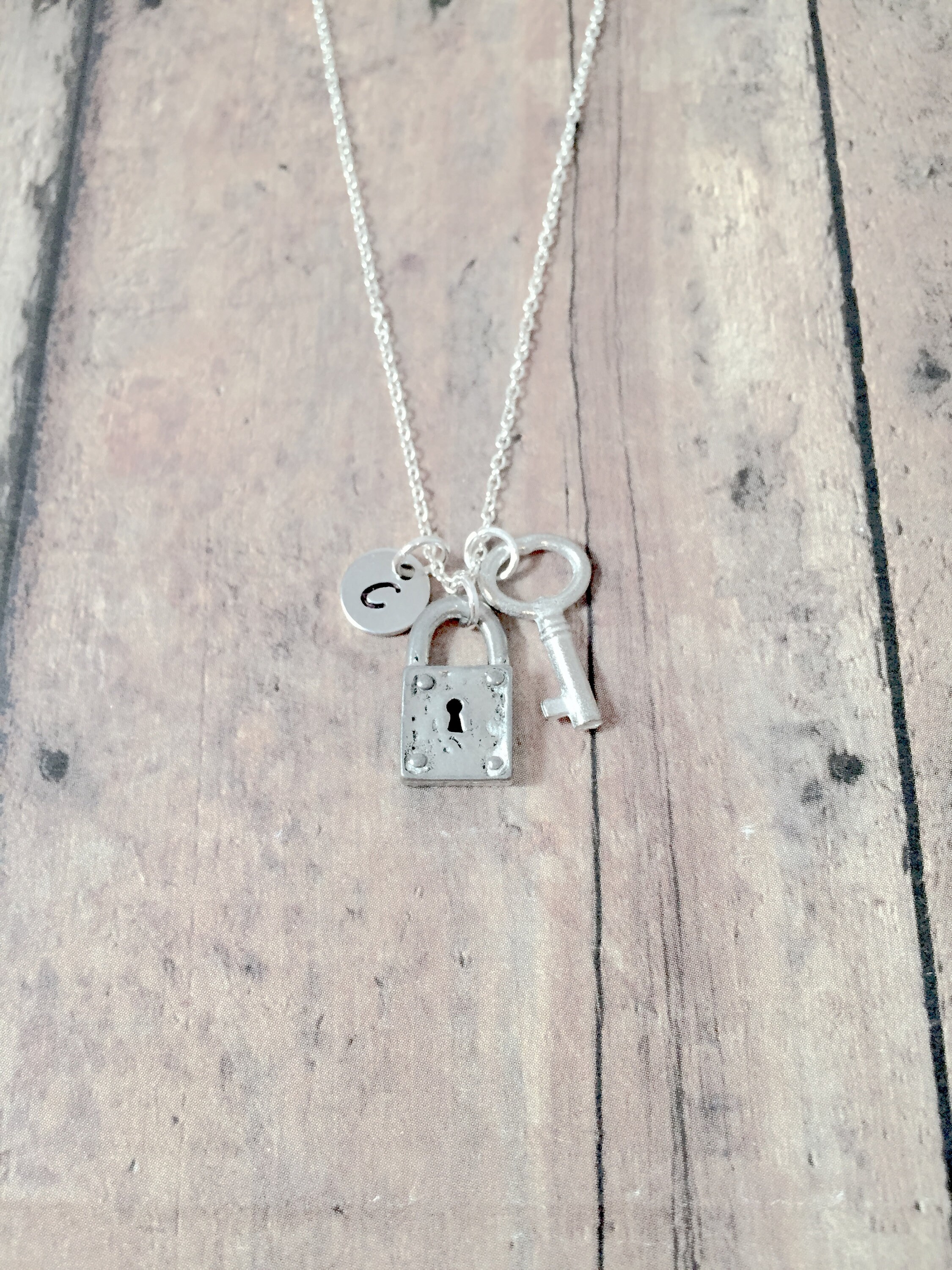 Lock & Key Necklace – Closet Connection Resale