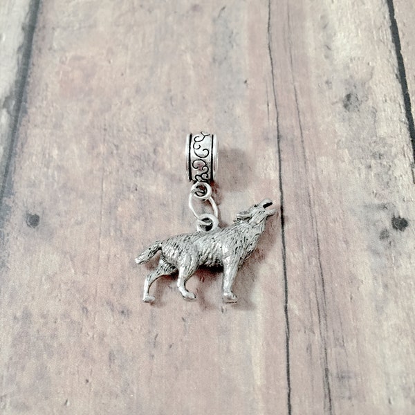 Wolf pendant (1 piece)- silver wolf charm, southwestern charms, wolf gift, howling wolf pendant, New Mexico charm, southwestern pendant, CH1