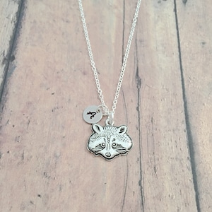Raccoon initial necklace - raccoon jewelry, forest jewelry, woodland jewelry, raccoon necklace, nature jewelry, raccoon gift, woodland gift