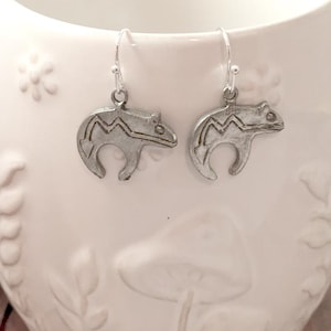 Heartline Bear Earrings: Southwestern Jewelry, Zuni Jewelry