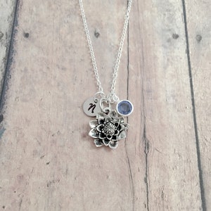 Water lily initial necklace - water lily jewelry, nature jewelry, flower jewelry, water lily necklace, flower necklace, water lily pendant