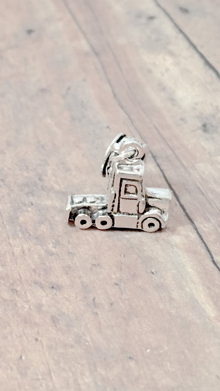 James avery shop truck charm
