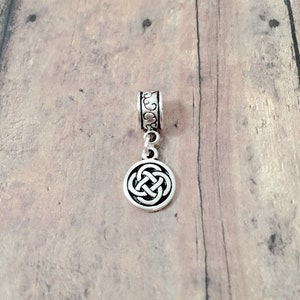 Celtic Knot Pendant: Irish Jewelry, Gaelic Jewelry