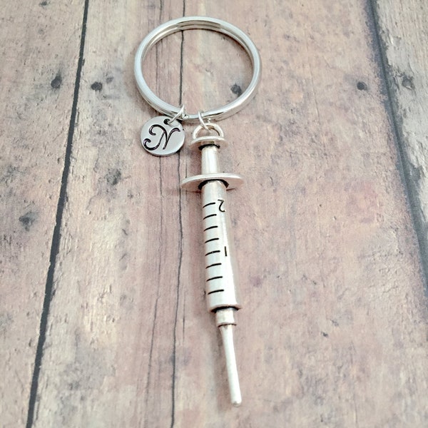 Syringe initial key ring - syringe key ring, medical key ring, nurse gift, syringe key chain, phlebotomist key ring, med student gift