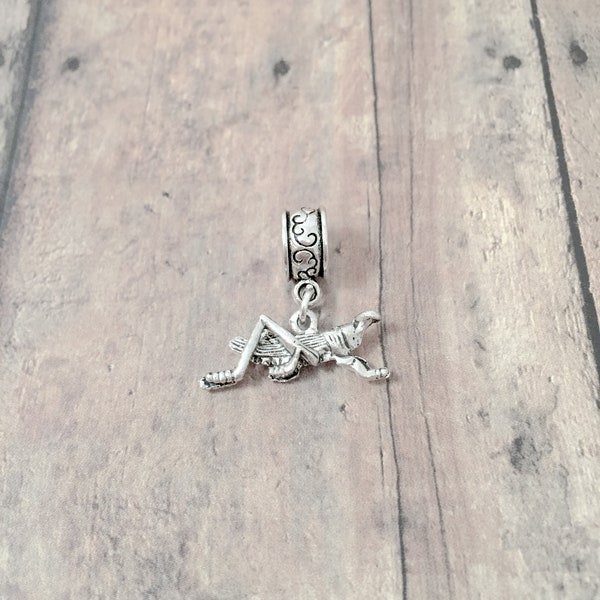 Cricket pendant (1 piece)