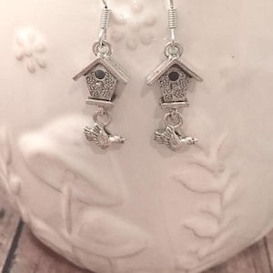 Bird house earrings - bird house jewelry, bird earrings, garden earrings, birdhouse gift, bird jewelry