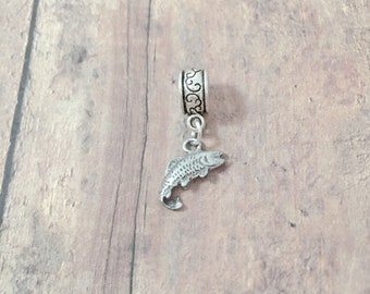 Salmon pendant (1 piece) - salmon jewelry, fish charm, Alaska charm, fishing charm, salmon gift, fish pendant, Alaska pendant, fish gift