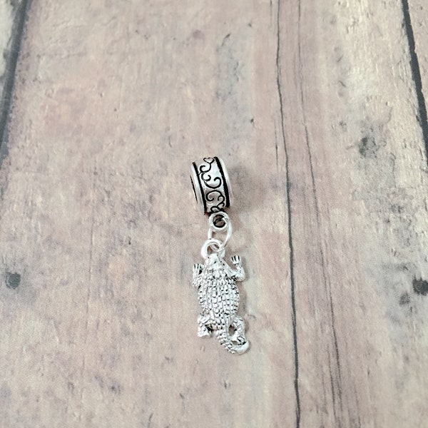 Horned frog pendant (1 piece) - silver horned toad pendant, reptile charm, horned frog charm, horned toad gift, reptile pendant, toad gift