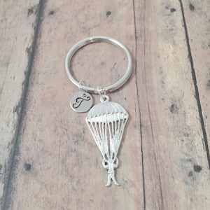 Parachutist key ring - parachute keychain, paratrooper key chain, airborne keyring, parachutist keychain, paratrooper gift, parachute gift