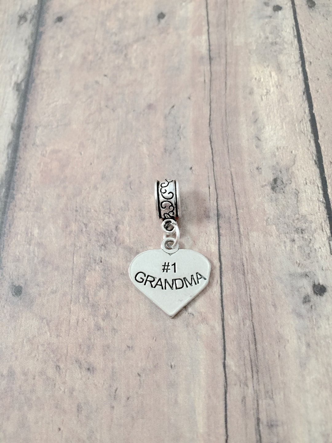 Grandma Heart Charm Bracelet In Silver, D549