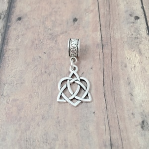 Celtic sister knot pendant (1 piece) - Celtic knot jewelry, Irish jewelry, Gaelic jewelry, Celtic jewelry, Irish pendant, Celtic knot gift