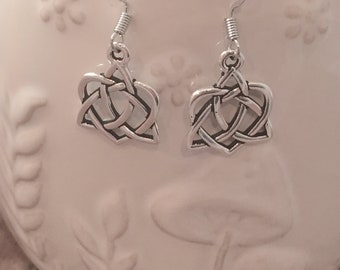 Celtic sister knot earrings - Celtic knot jewelry, sister knot gift, Celtic earrings, sister knot jewelry