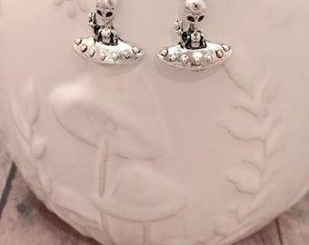 Alien Earrings: UFO Jewelry, Outer Space Earrings