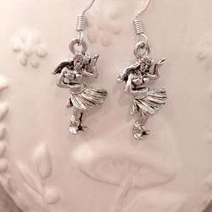 Hula dancer earrings - hula dancer jewelry, ocean earrings, beach earrings, hula dancer gift, Hawaii earrings, beach jewelry
