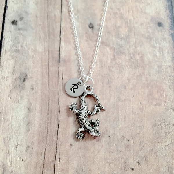 Lizard initial necklace - lizard jewelry, reptile jewelry, gecko jewelry, lizard necklace, gecko necklace, lizard gift, lizard pendant