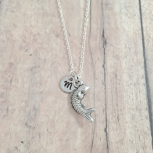 Koi fish initial necklace - koi fish jewelry, goldfish jewelry, Japan jewelry, koi jewelry, goldfish necklace, koi fish necklace, koi gift
