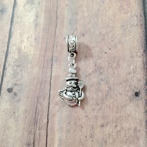 Snowman pendant (1 piece) - snowman jewelry, winter jewelry, Christmas pendant, winter pendant, holiday gift, winter pendant, snowman gift