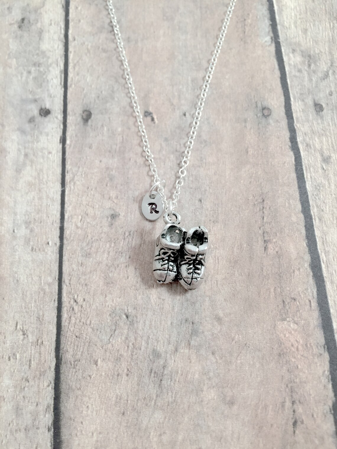 Collier initial de patins à glace bijoux de patins à glace Etsy