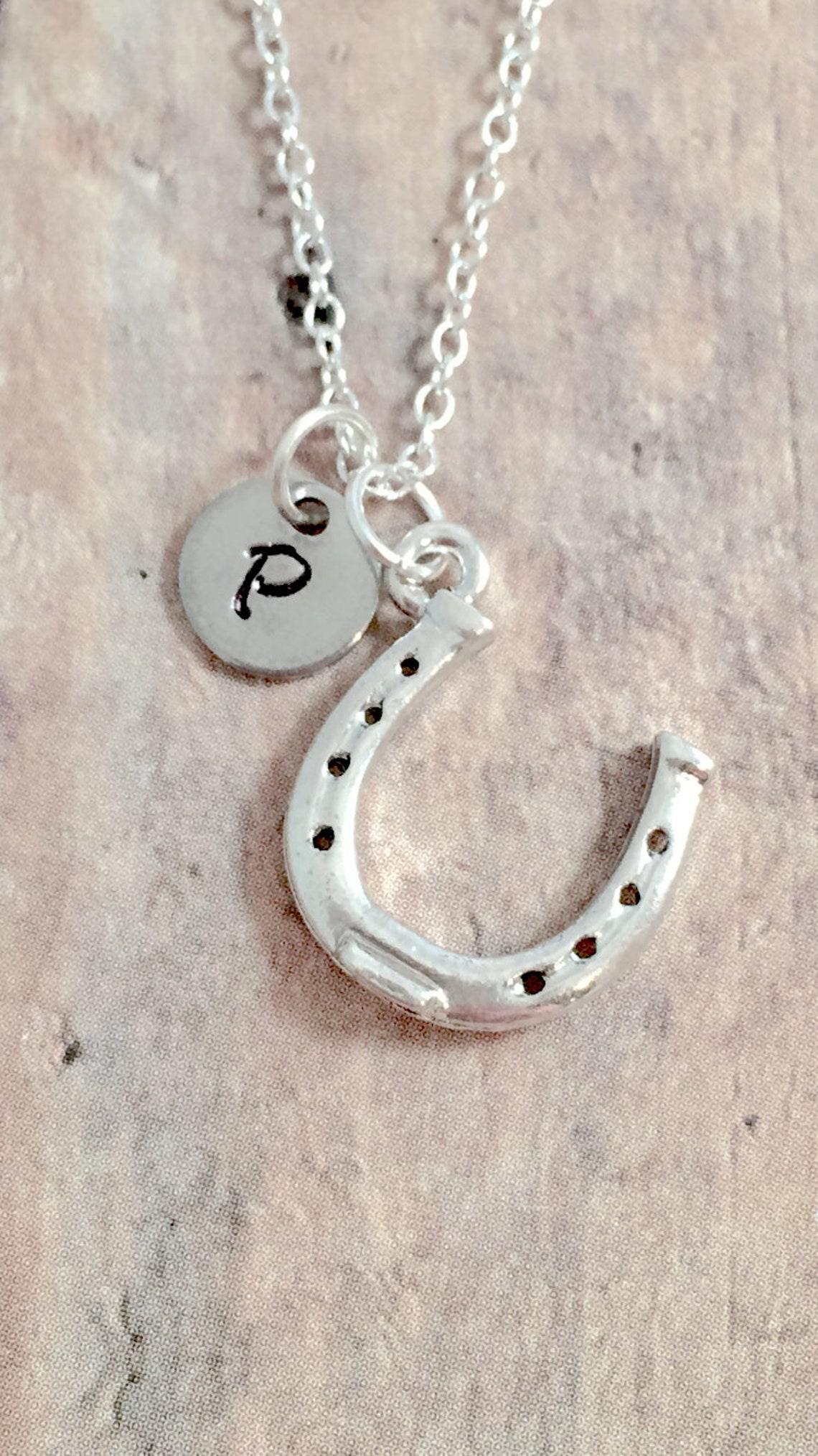Horseshoe initial necklace horseshoe jewelry western Etsy België