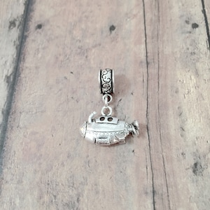 Submarine pendant (1 piece) - submarine jewelry, nautical jewelry, naval vessel jewelry, submarine gift, naval vessel pendant, boat gift