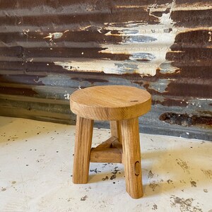 Handcrafted Rustic Barnwood Round Stool, Vintage Wooden Stool, Farmhouse Decor, Rustic Primitive Stool, Small Step Stool, Gift for Her/Woman image 7