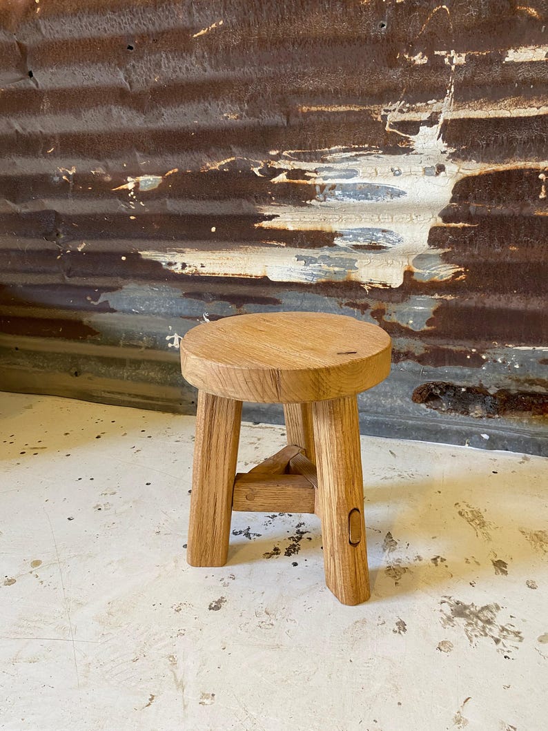 Handcrafted Rustic Barnwood Round Stool, Vintage Wooden Stool, Farmhouse Decor, Rustic Primitive Stool, Small Step Stool, Gift for Her/Woman image 7