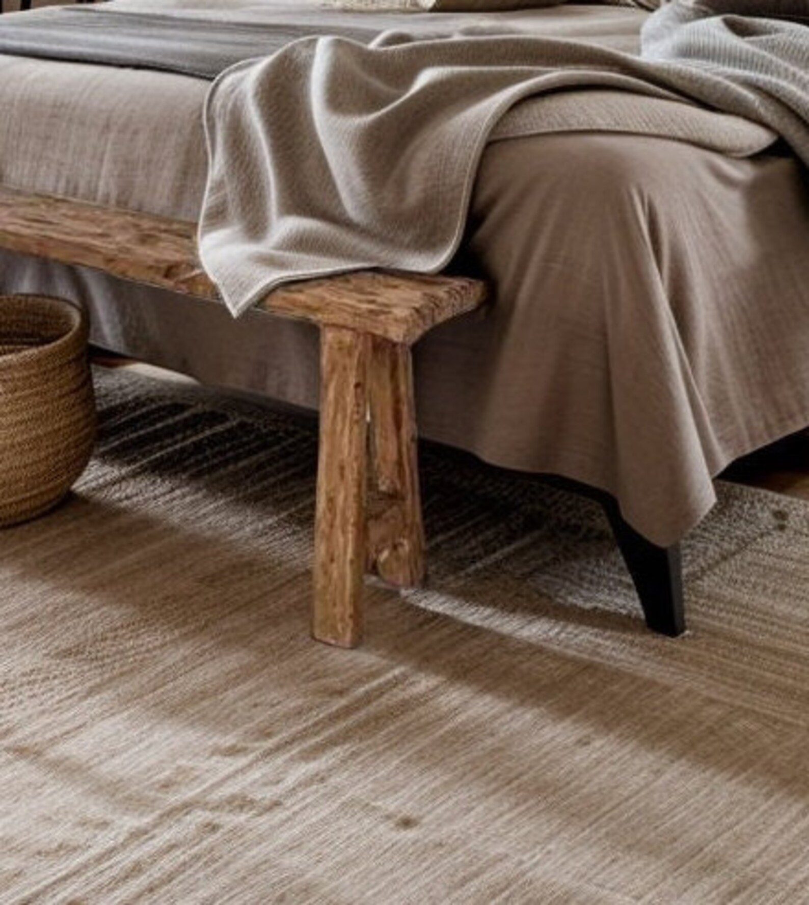 Oak Wood Rustic Farmhouse End of Bed Bench Durable and Stylish Addition ...