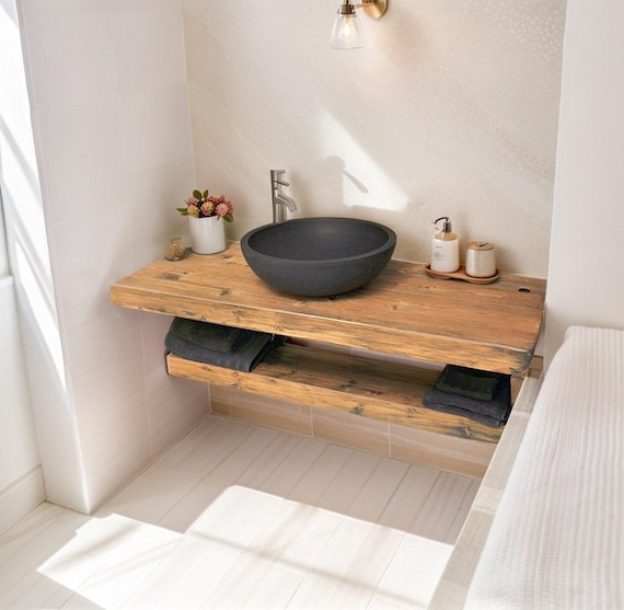 Einzigartiger rustikaler schwimmender Waschtisch im Badezimmer mit wiedergewonnenem Holz, benutzerdefinierte natürlicher Badezimmerwaschtisch Waschtisch, Live Edge Regal Waschtisch, Geschenk für Sie / Frau