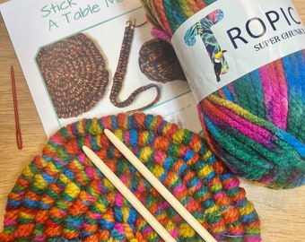 Stick weaving kit, Weave a mat, Craft Kit, Stashbuster project, Weaving, Super Chunky Yarn