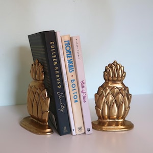 Vintage Brass Pineapple Bookends | Hollywood Regency Gold Book Ends | Mid Century | Art Deco Style Shelf Decor | Tropical Office Accent