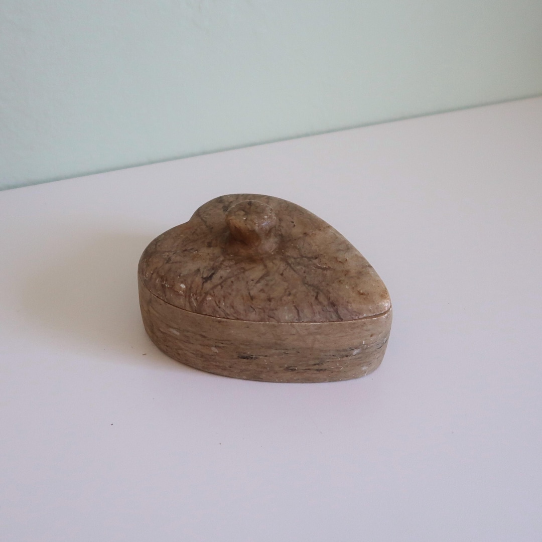 ソープストーン石掘り熊 ヴィンテージ雑貨 小物入れ ソープストーン石掘り熊 ヴィンテージ雑貨 小物入れ ヴィンテージ