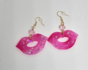 Dangle Earrings/Kiss