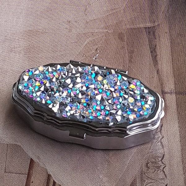 Stash/Pill Box/Silver Aurora Borealis