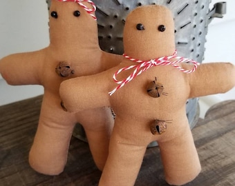 Primitive farmhouse gingerbread tucks