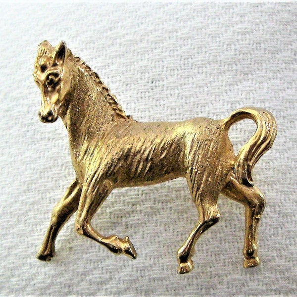 LES BERNARD " Thorobred  Winners "  Brooch